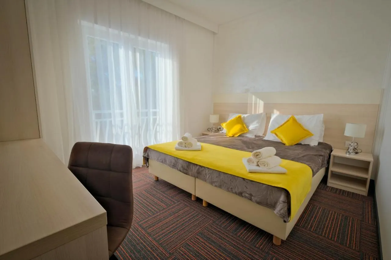 Hotel Bor Krk Town