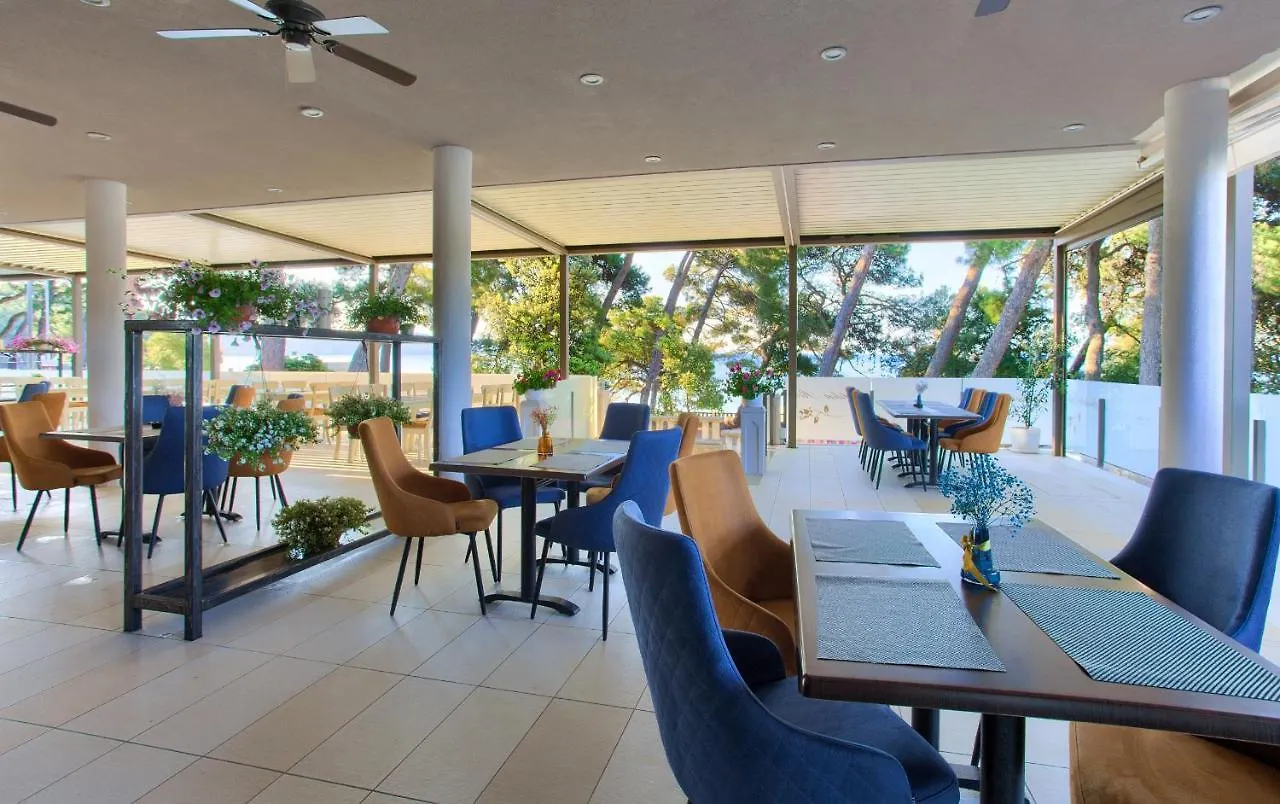 Hotel Bor Krk Town