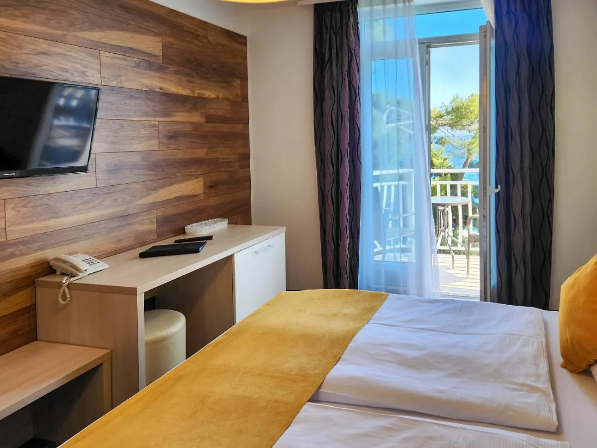 Hotel Bor Krk Town
