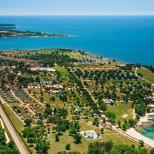 Happy Camp Mobile Homes In Park Umag Üdülőpark Karigador