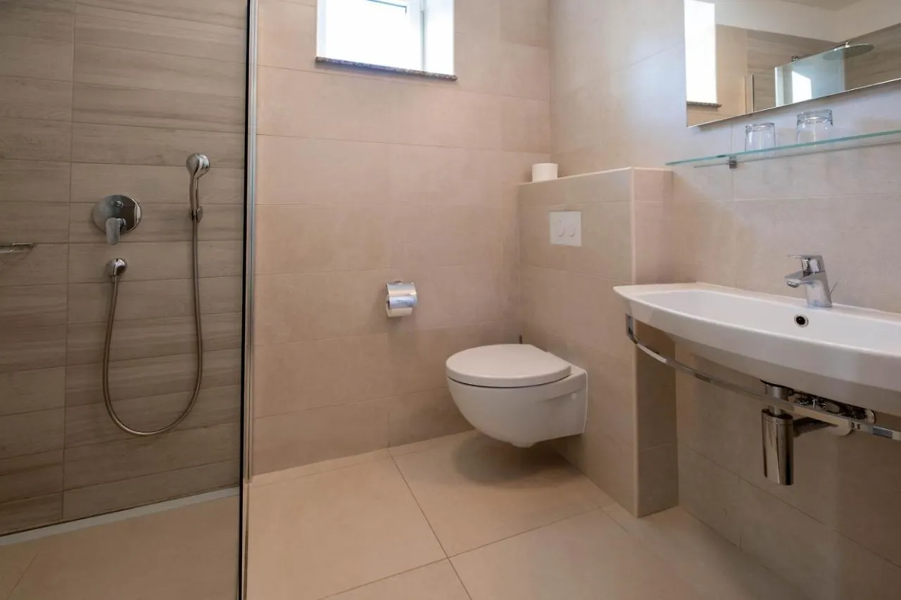 Hotel Bor Krk Town 3*,