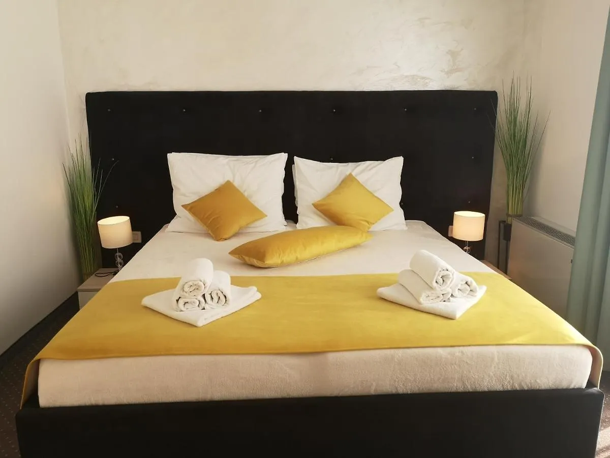 Hotel Bor Krk Town