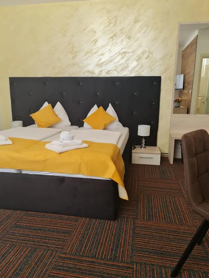 Hotel Bor  Krk Town